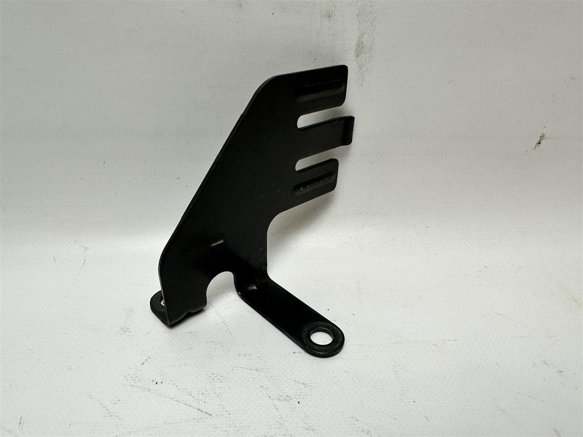 Halterung Ausgleichsbehälter Servolenkung 05-13 Corvette C6 Bild 2