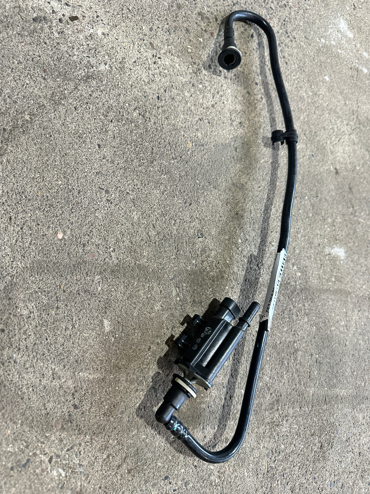 Unterdruckventil Leitung EVAP 12597341 05-13 Corvette C6 6.0L LS2 Bild 2