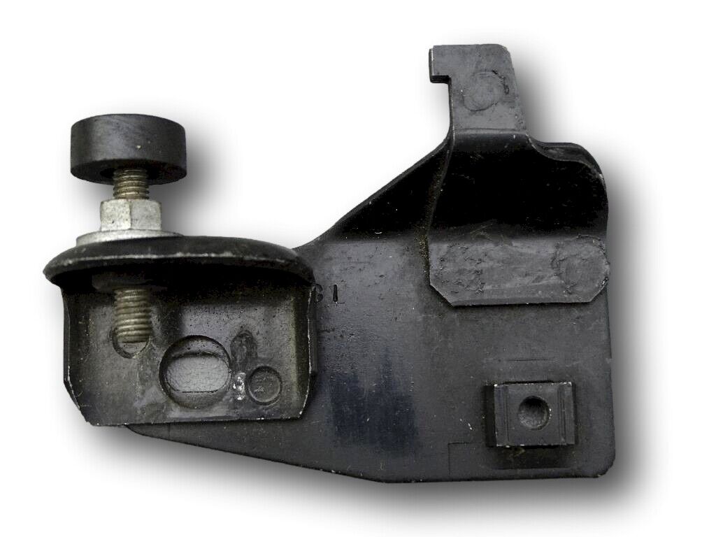 Corvette Halterung Metall Motorhaube Bild 1