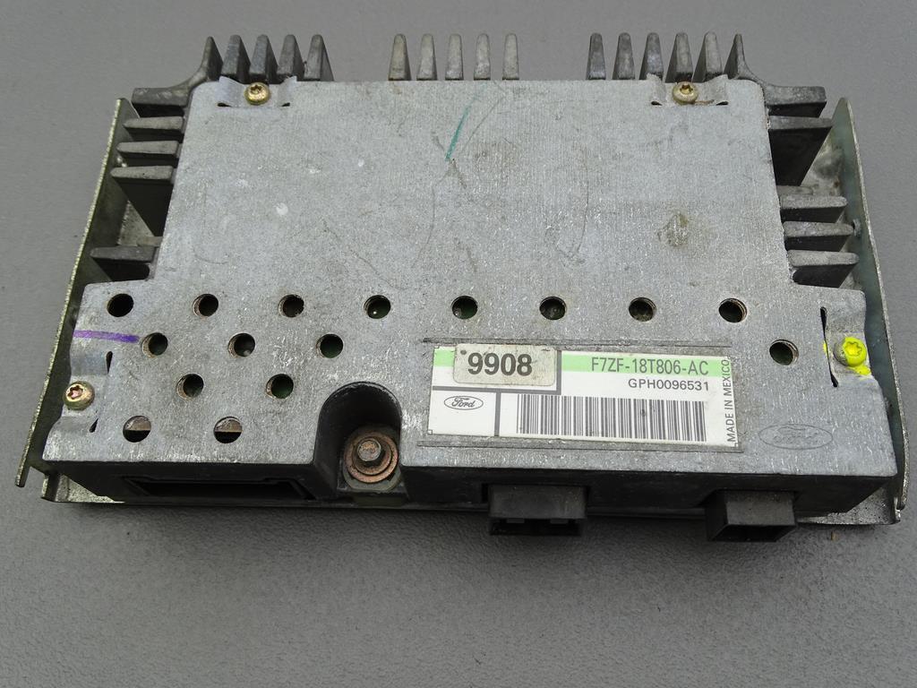 Steuergerät Verstärker Amplifier F7ZF-18T806-AC Ford Mustang IV Bild 1