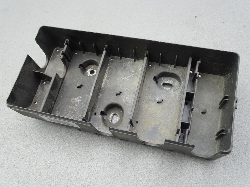 Ford Mustang V 05-09 Halterung Sicherungskasten Halter 4R3T-14536-AD Bild 1