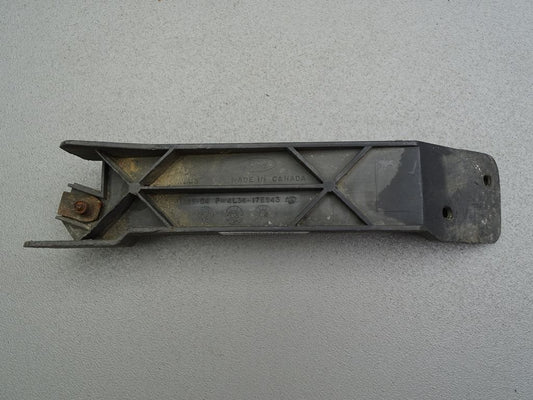 Ford F150 XLT Halter Links Halterung 4L34-17E943-AE Bild 1