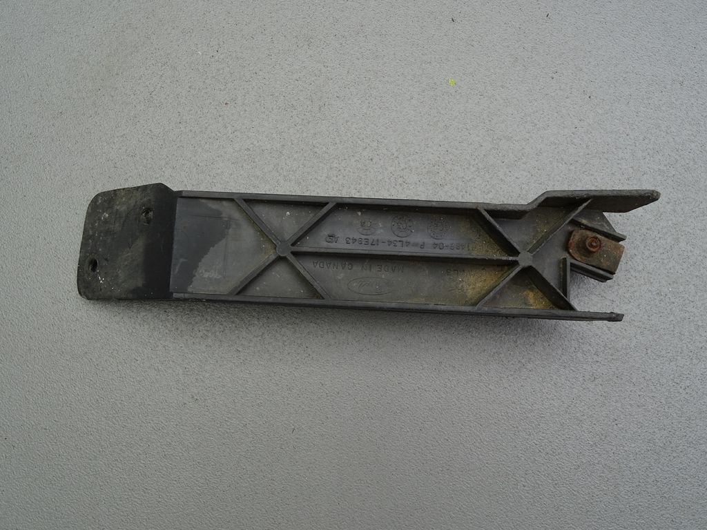 Ford F150 XLT Halter Links Halterung 4L34-17E943-AE Bild 2