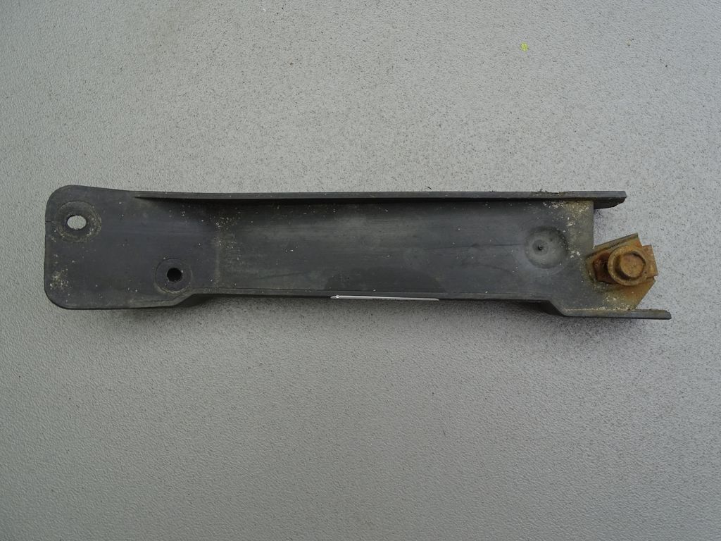 Ford F150 XLT Halter Links Halterung 4L34-17E943-AE Bild 3