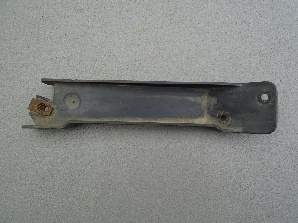 Ford F150 XLT Halter Rechts Vorne Halterung 4L34-17E942-AE Bild 2