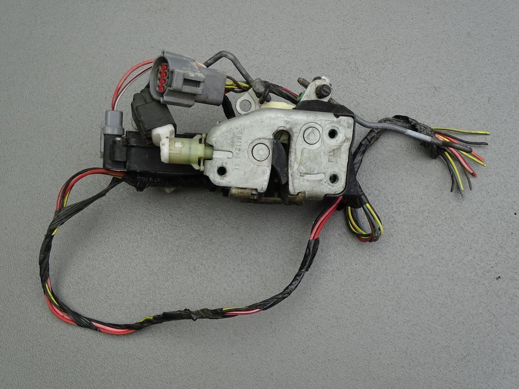 Ford F350 Türschloss ZV Vorne Links Bild 1