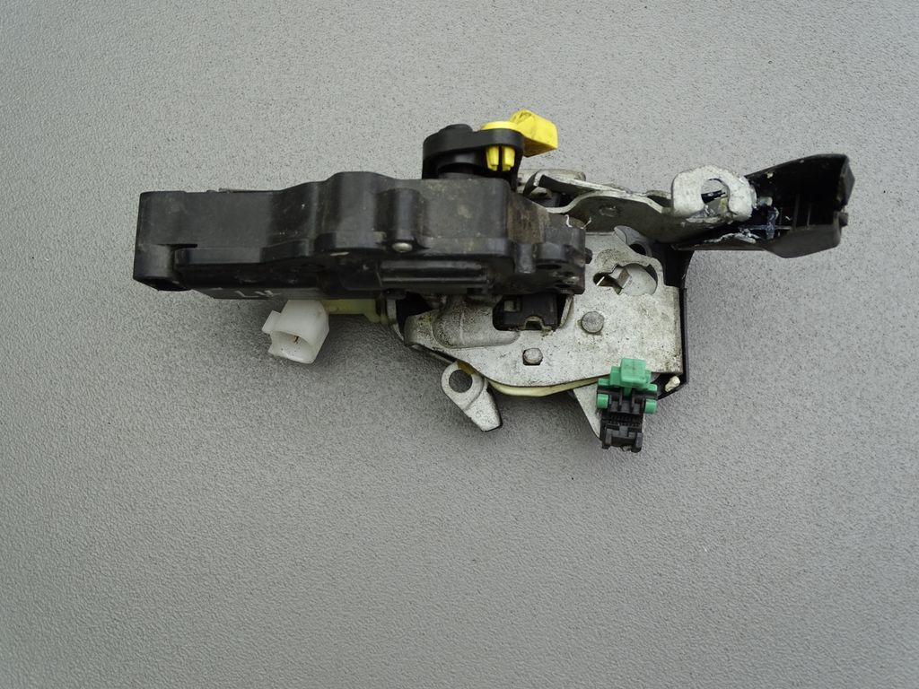 Ford F350 Türschloss ZV Vorne Links Bild 5