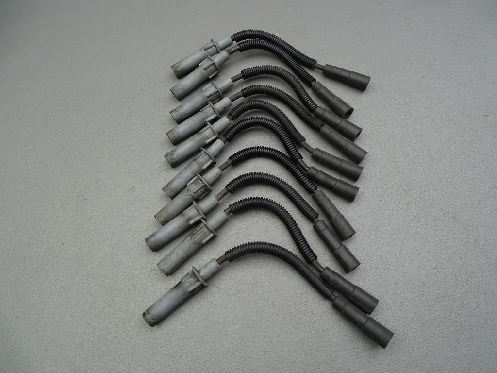 Dodge Viper SRT-10 Zündkabel Satz 8.4L 612PS Zündkerzenstecker Bild 1