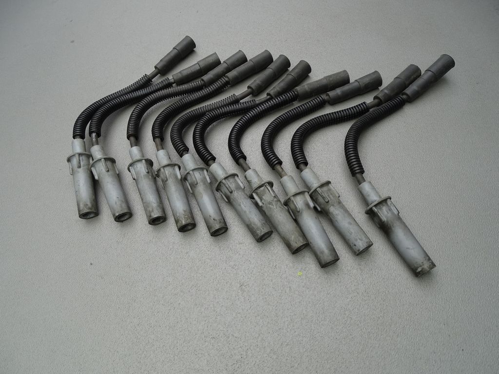 Dodge Viper SRT-10 Zündkabel Satz 8.4L 612PS Zündkerzenstecker Bild 3