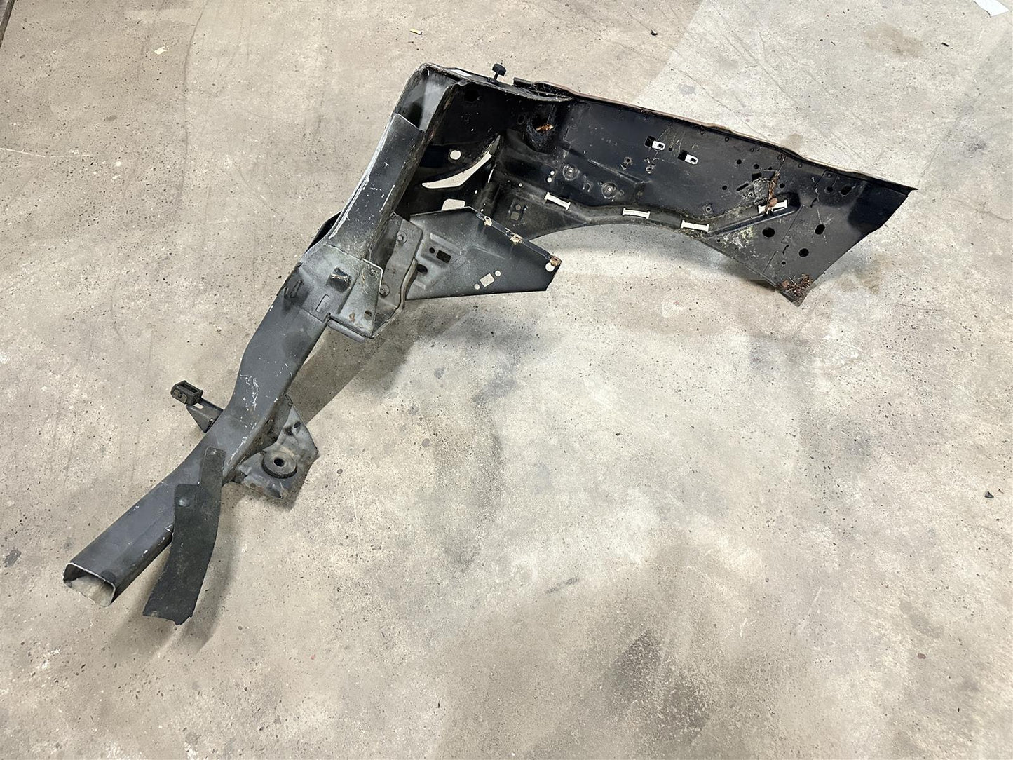 Ford F350 Längsträger Vorne Maske Rechts F250 SuperDuty 6.0L V8 PowerStroke Bild 2