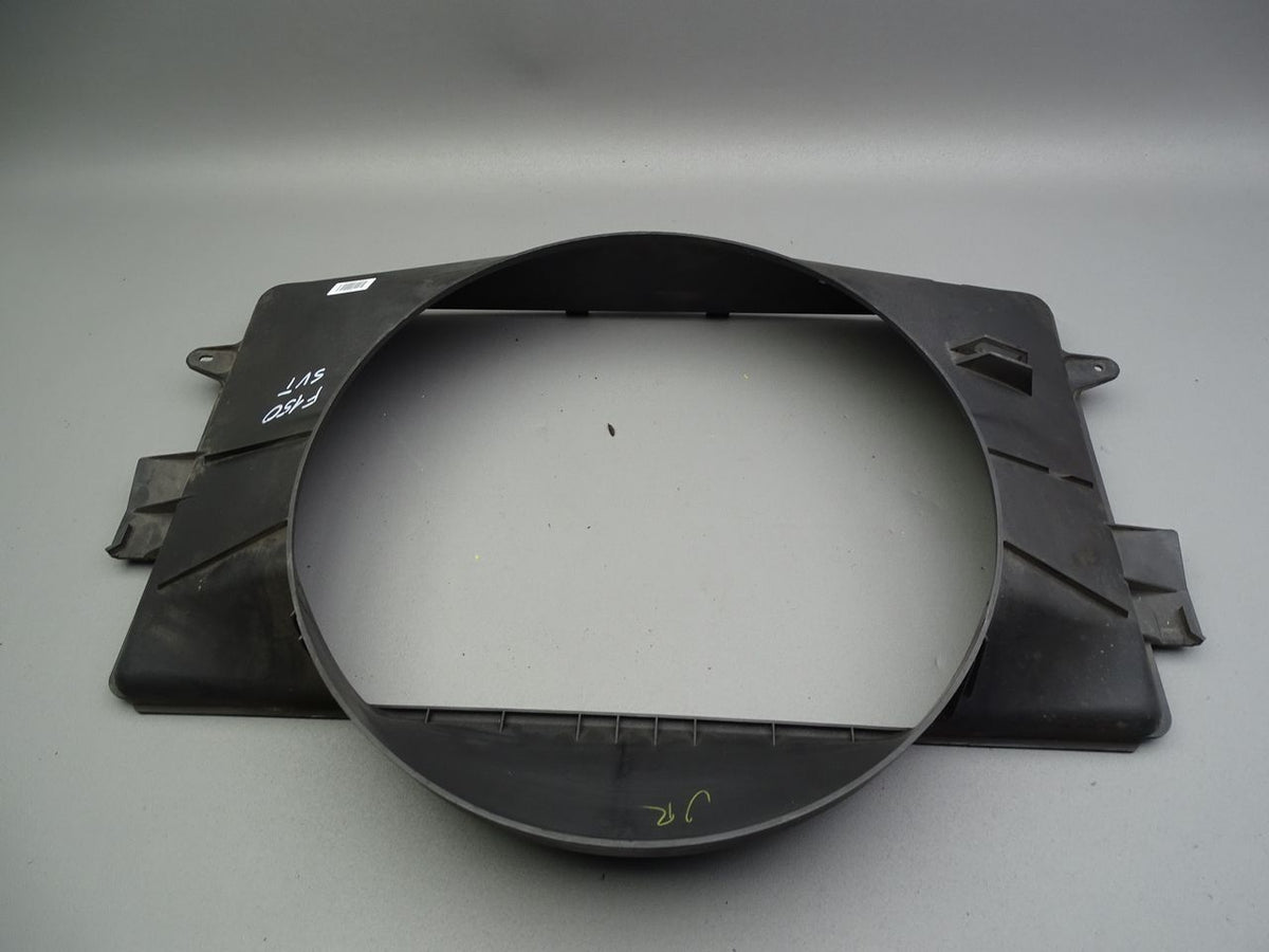 Ford F150 SVT Lightning Lüfterzarge Motorlüfter Kühler 1L3V-8146-AA Bild 2