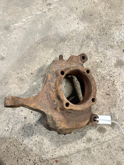SKU 11828 - Achsschenkel Radlagergehäuse Vorne Links Ford F350 SuperDuty 6.0L V8 PowerStroke - Bild 2