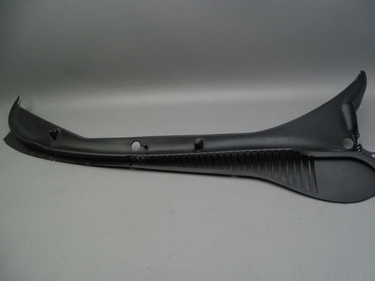 Abdeckung Wasserkasten Windabweiser Windlauf Vorne 10446063 Corvette C5 97-04 Bild 1