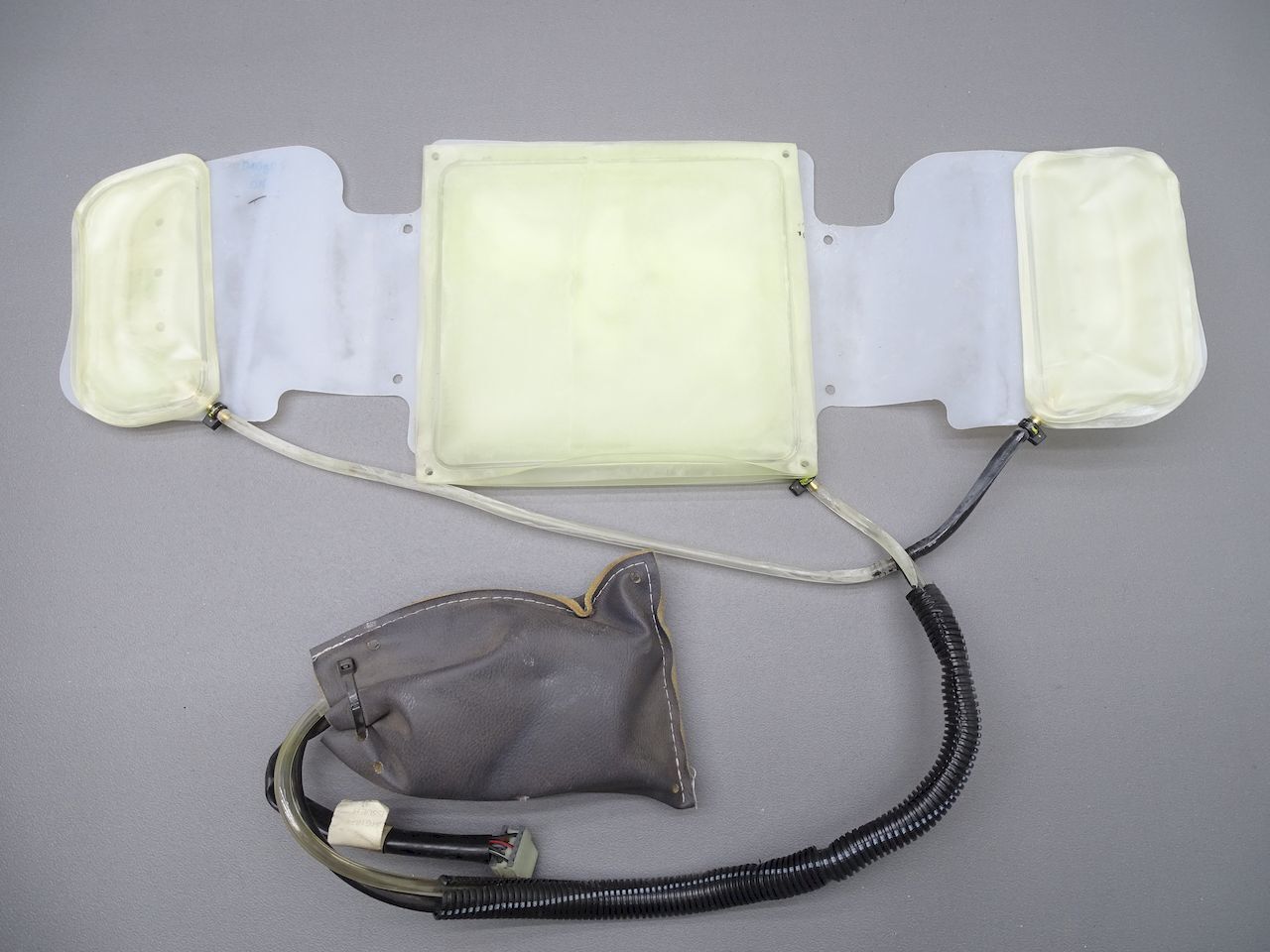Sitz Luftpumpe Lendenwirbel Lordose 05-13 Corvette C6 Bild 1