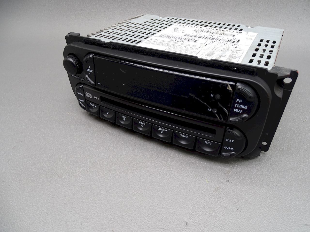Dodge Viper SRT-10 Radio CD Original MP3 05064575AA Bild 1