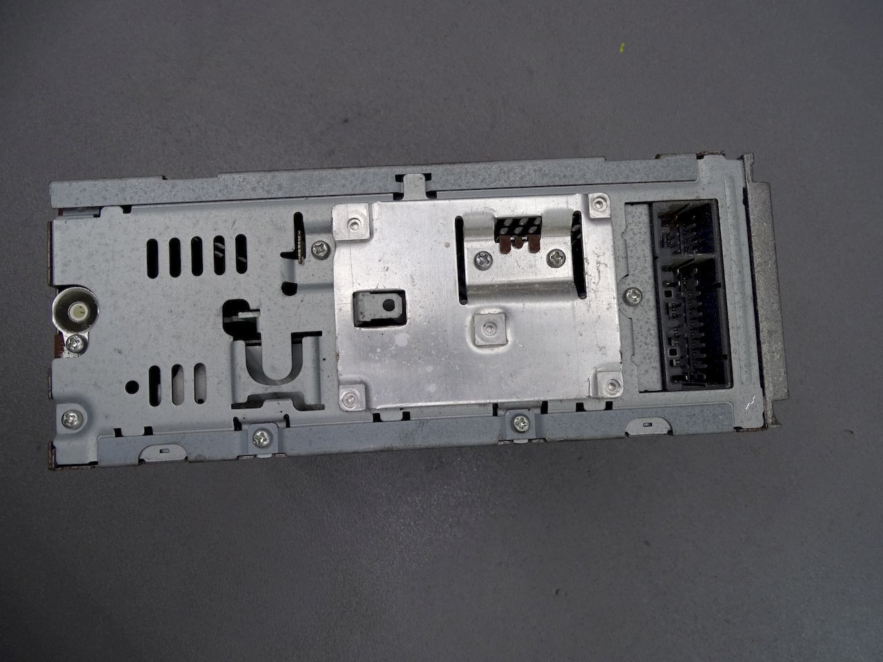 Dodge Viper SRT-10 Radio CD Original MP3 05064575AA Bild 7