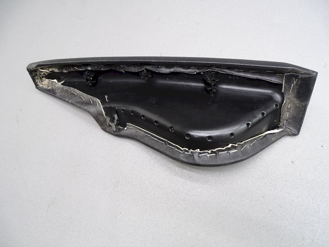 Dodge Viper SRT-10 Abdeckung Verkleidung Armaturenbrett Handschuhfach Schwarz 04 04865534AA Bild 2