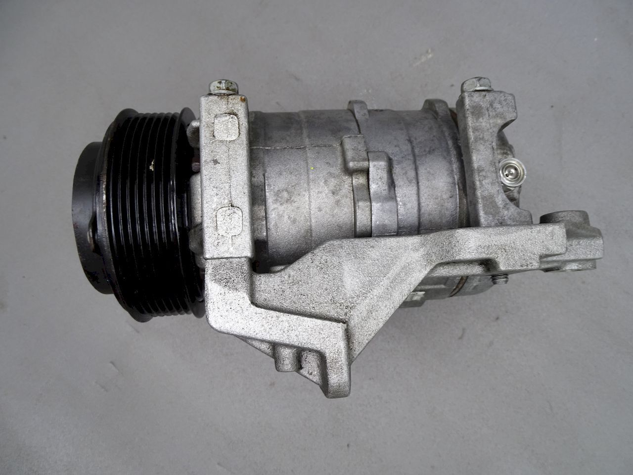 Dodge Viper SRT-10 Klimakompressor A/C compressor 0503734 05290012AB Bild 5