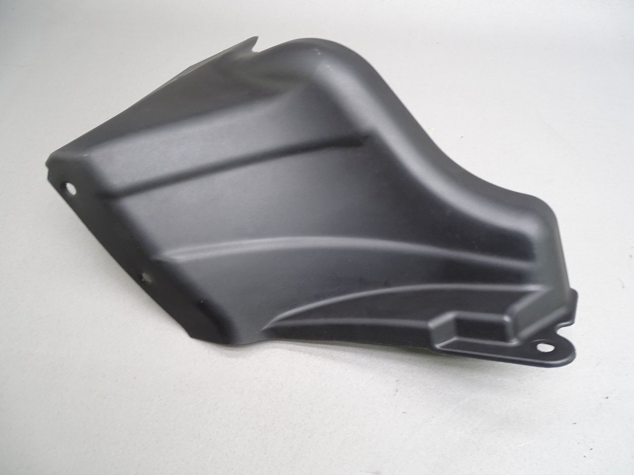 Dodge Viper SRT-10 Abdeckung Rücklicht Hinten Rechts Blende 05030316AB 05030316AB Bild 2