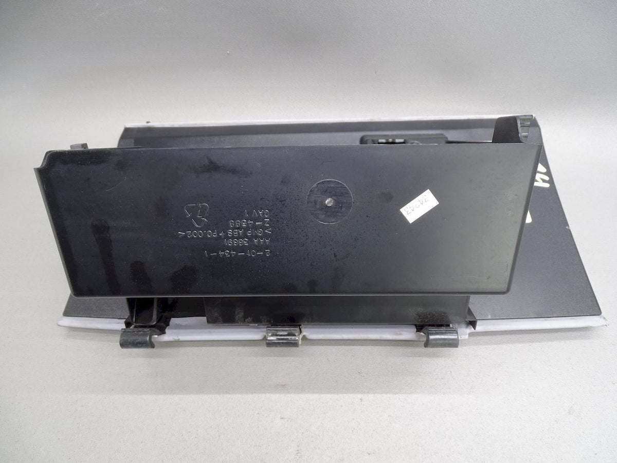 Handschuhfach Grau 05-13 Corvette C6 Bild 6