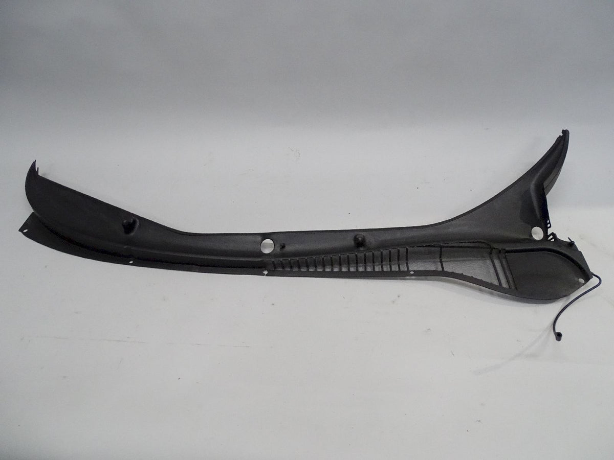 Abdeckung Wasserkasten Windabweiser Windlauf Vorne 10446063 Corvette C5 97-04 Bild 1