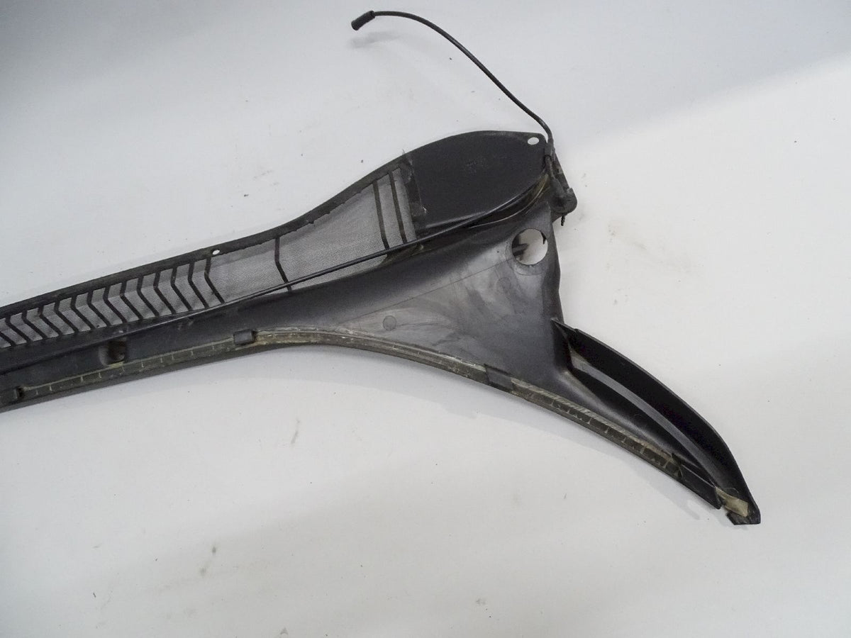 Abdeckung Wasserkasten Windabweiser Windlauf Vorne 10446063 Corvette C5 97-04 Bild 7