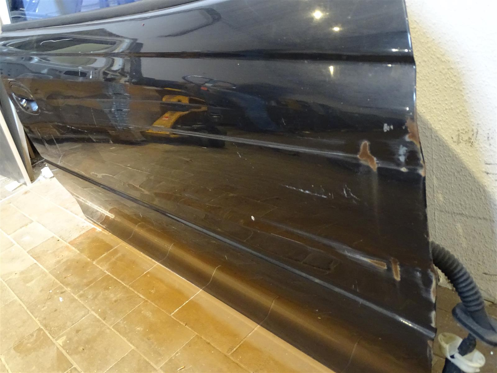 Tür Rechts Beifahrertür Schwarz Pontiac GTO 5.7L V8 LS1 260KW 354 PS Bild 2