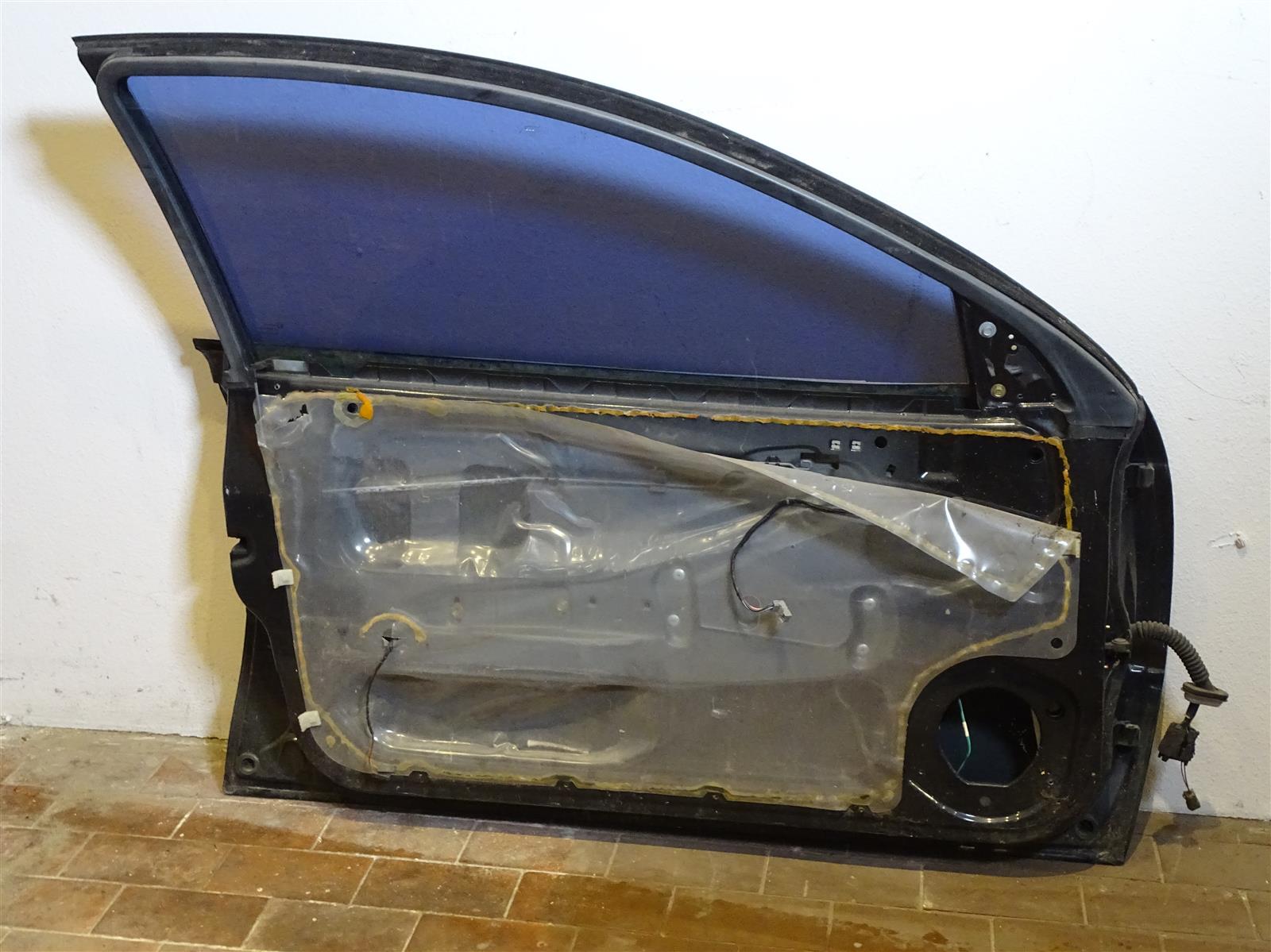 Tür Links Fahrertür Schwarz Pontiac GTO 5.7L V8 LS1 260KW 354 PS Bild 4