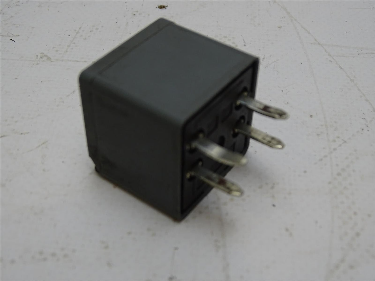 Relais Opel GM Cadillac GMC Chevrolet Pontiac Buick 12193604 Bild 2