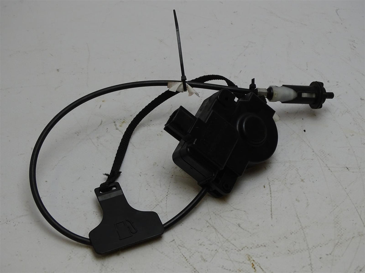 Tankentriegelung Tankdeckelöffner 2005 Lexus SC430 4.3L V8 Bild 1