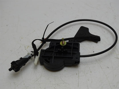 Tankentriegelung Tankdeckelöffner 2005 Lexus SC430 4.3L V8 Bild 2