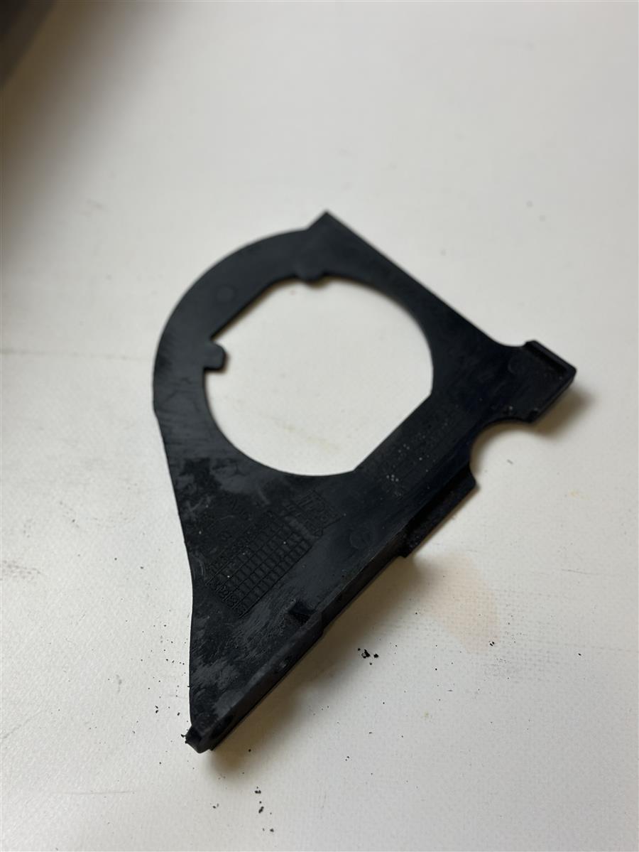 Abdeckung Anlasser 12562042 05-13 Corvette C6 Bild 1