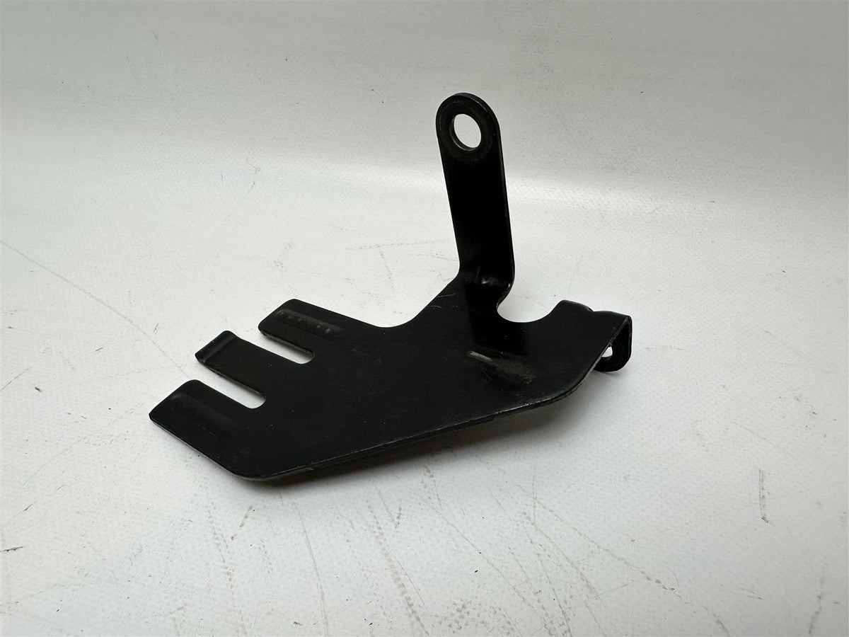 Halterung Ausgleichsbehälter Servolenkung 05-13 Corvette C6 Bild 1