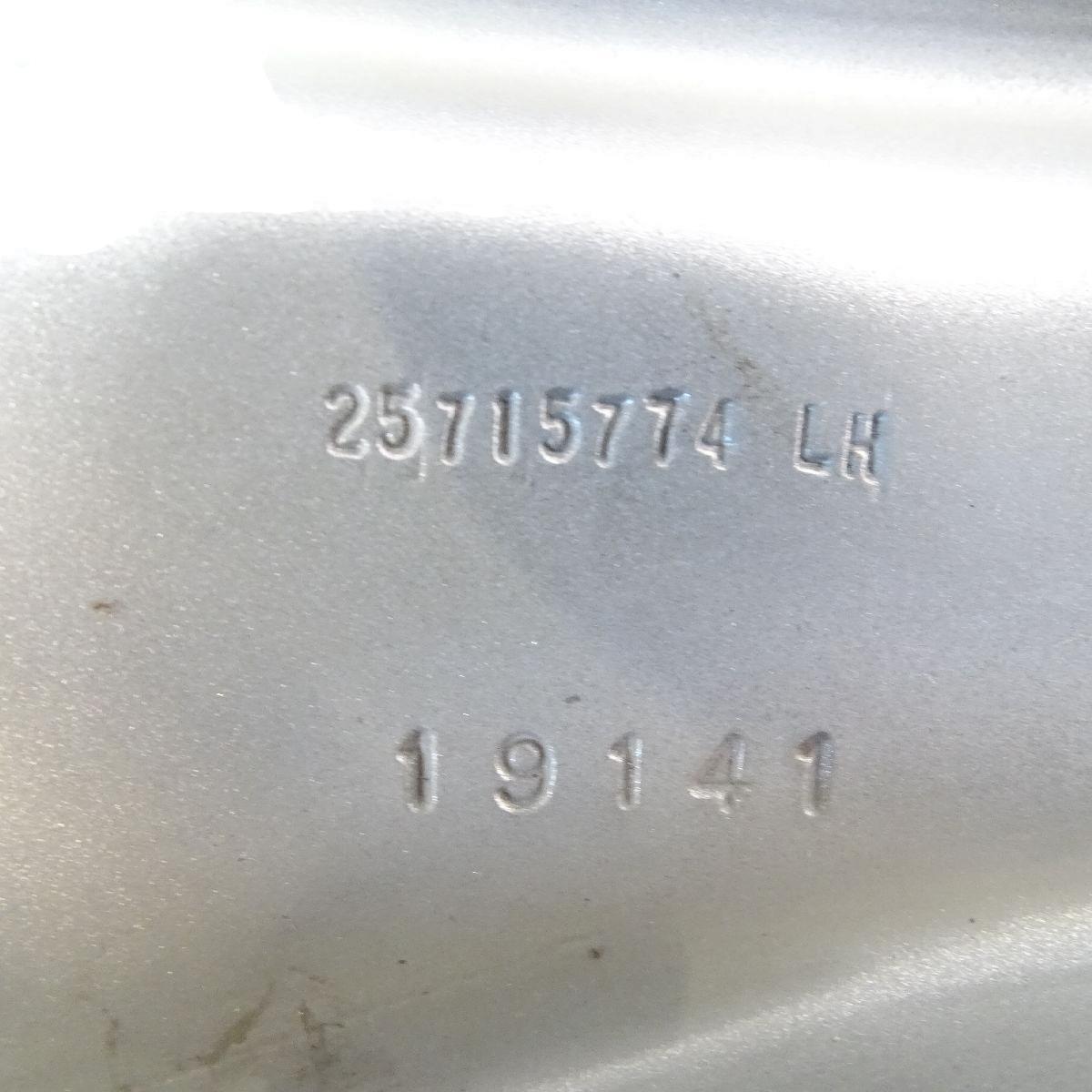 Motorhaubenscharnier Vorne Links 25715774 07-13 Cadillac SRX Bild 3