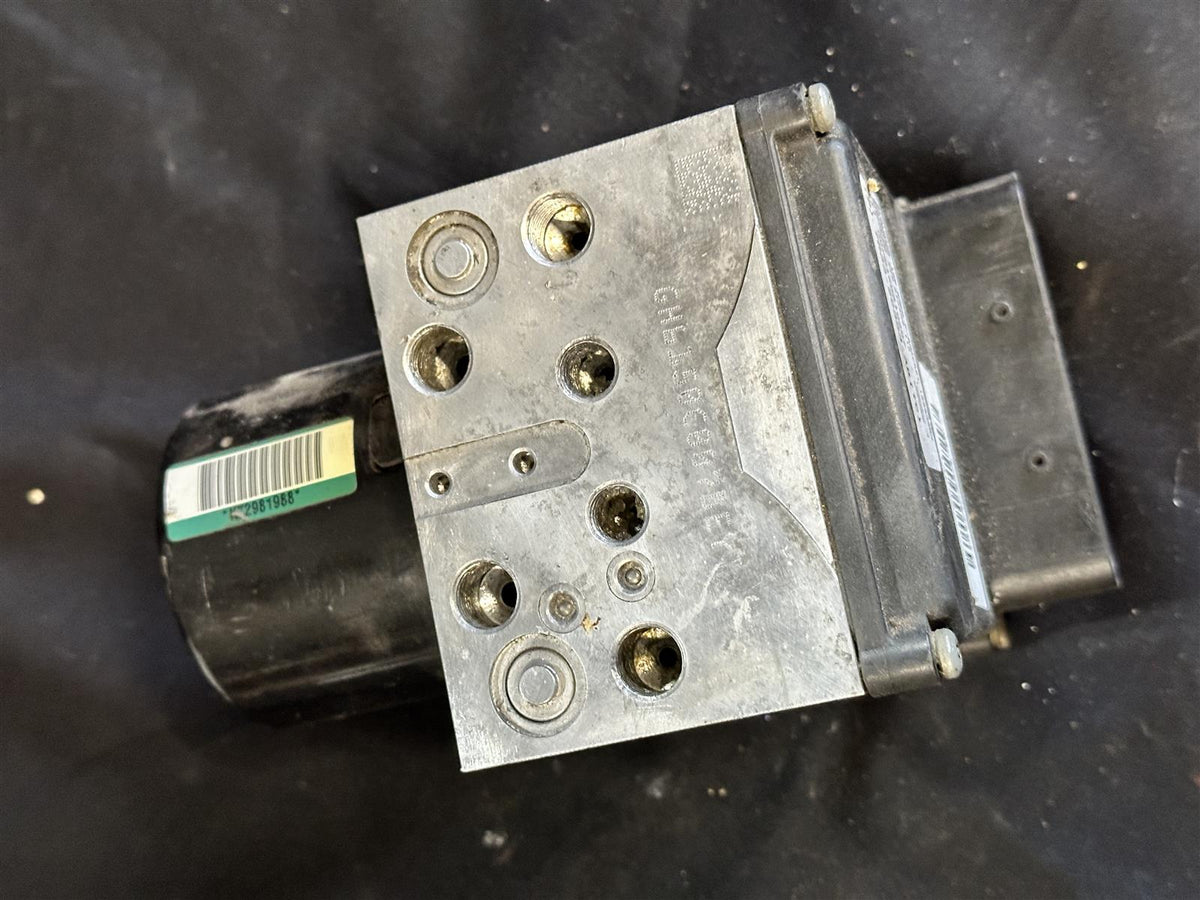 Ford Mustang V ABS Steuergerät Hydraulikblock 7R33-2C353-AB Bild 2
