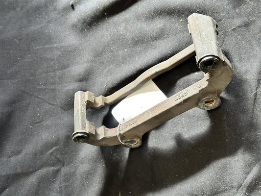 Bremssattelträger Bremssattelhalter Vorne K332-217C 05-13 Corvette C6 6.0L LS2 Bild 1