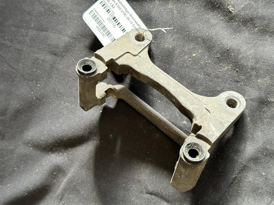 Bremssattelträger Bremssattelhalter Hinten K332-218C 05-13 Corvette C6 6.0L LS2 Bild 1