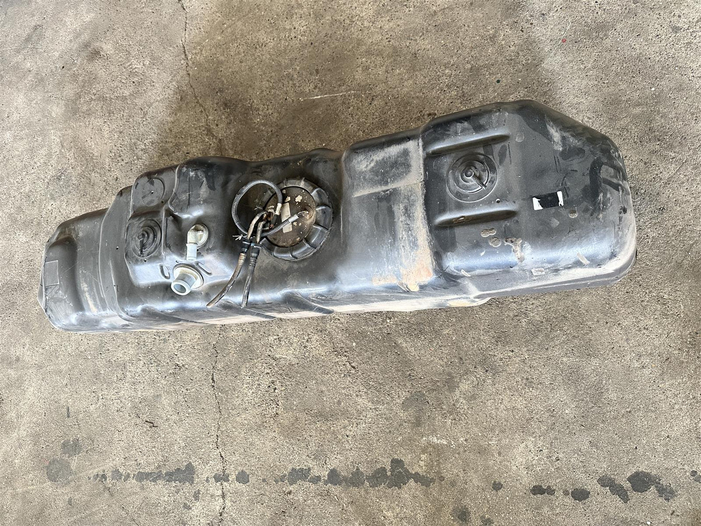 Ford F350 Tank Kraftstofftank Dieseltank F81A-9010-AC F250 SuperDuty 6.0L V8 Bild 1
