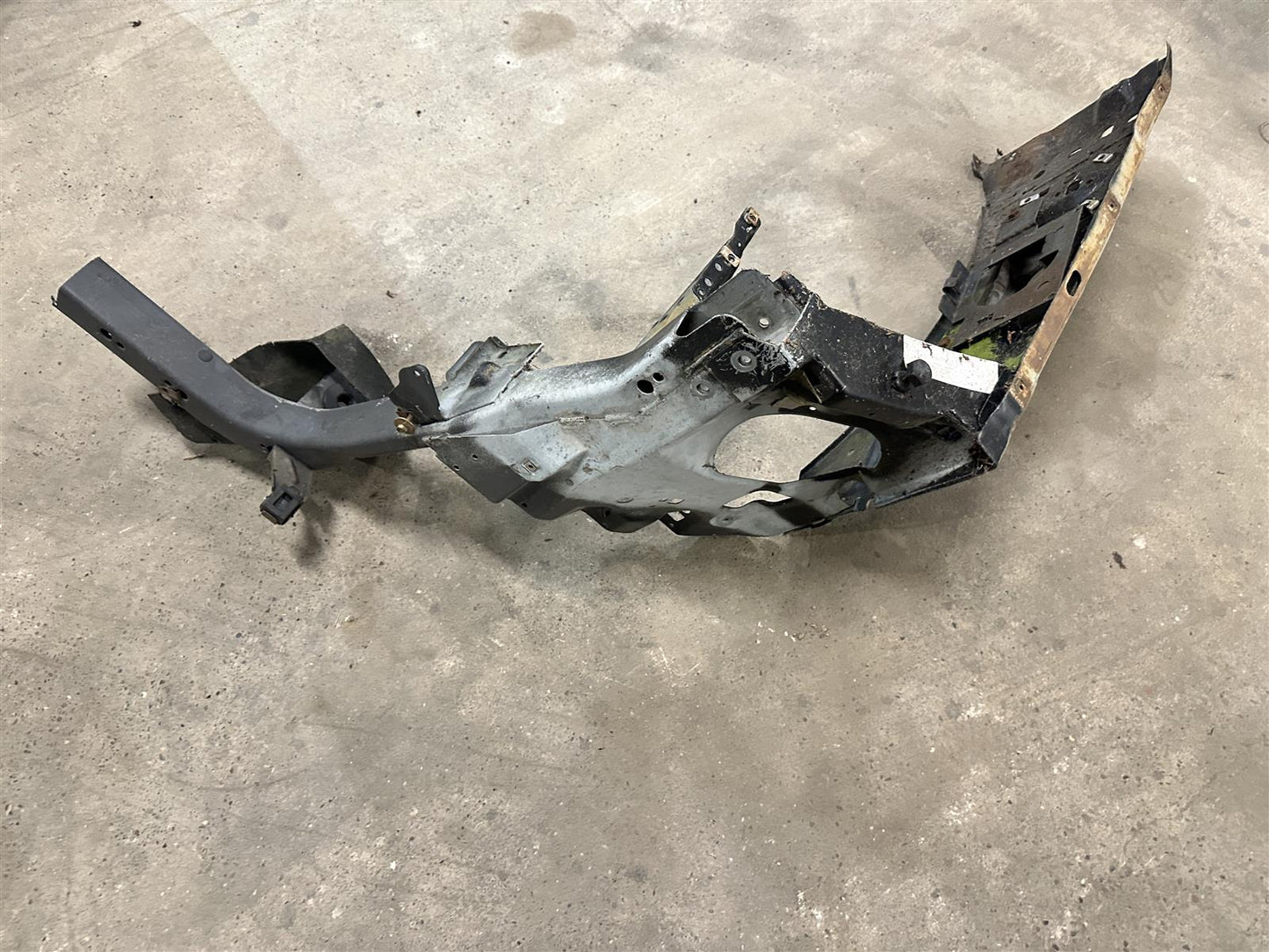 Ford F350 Längsträger Vorne Maske Links F250 SuperDuty 6.0L V8 PowerStroke Bild 2