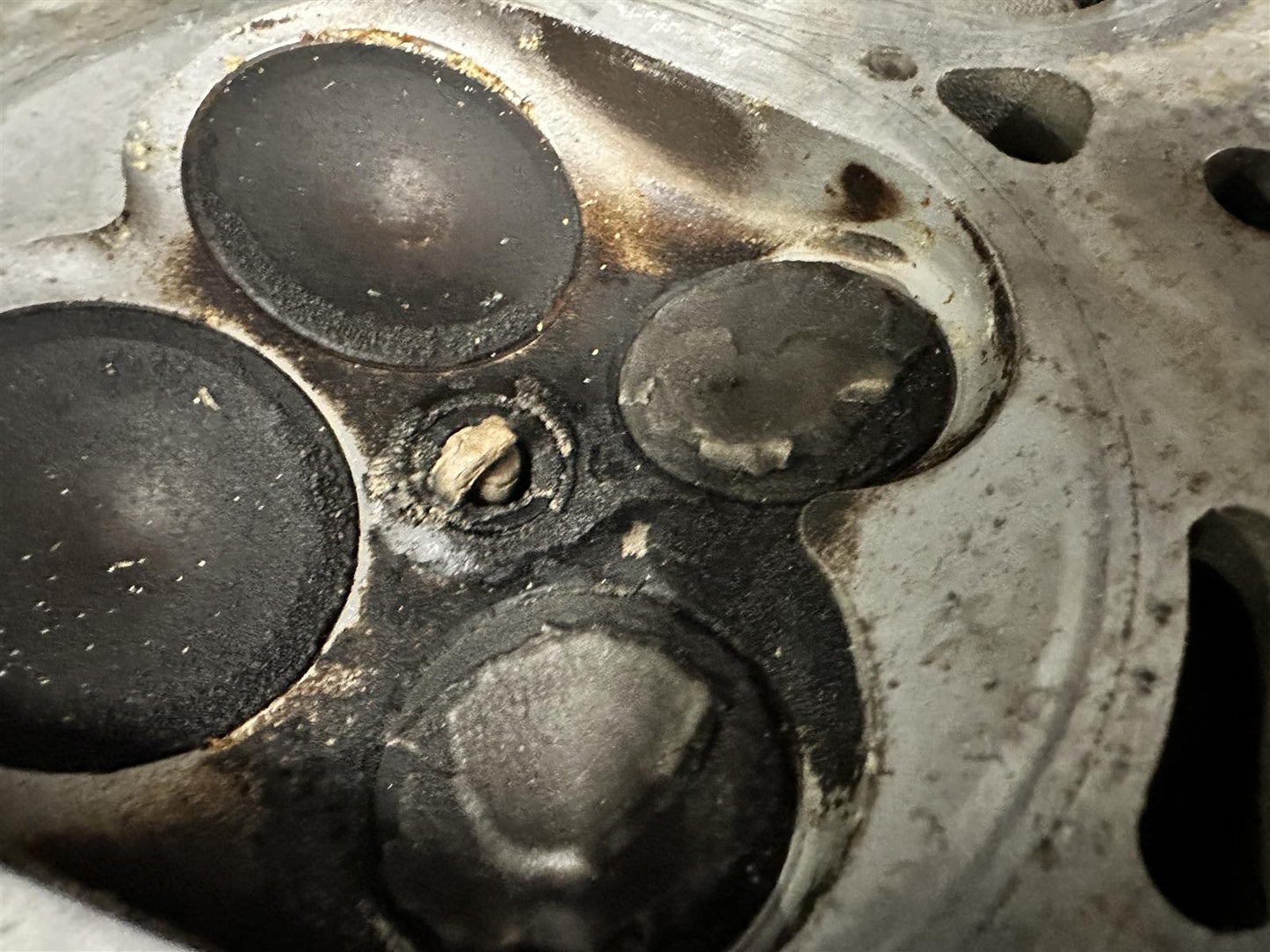 Zylinderkopf 4.6L V8 Cadillac SRX 2005 12565130 Bild 9