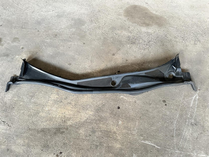 Windlauf Luftschlitz Windshield Cowl 55708-24010 01-06 Lexus SC430 4.3L V8 Bild 1