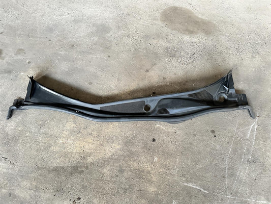 Windlauf Luftschlitz Windshield Cowl 55708-24010 01-06 Lexus SC430 4.3L V8 Bild 1