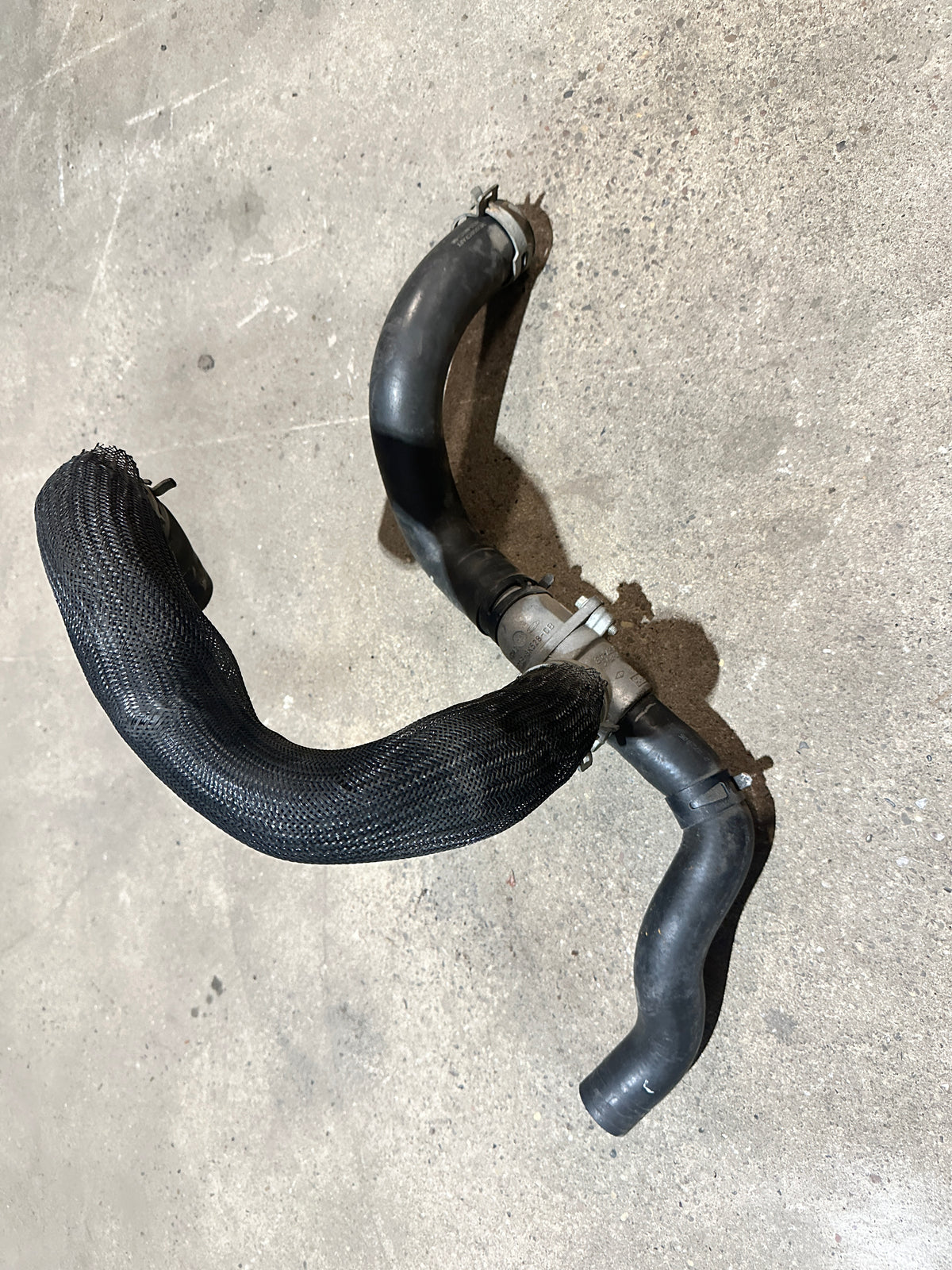Leitung Schlauch Kühlwasser 4R33-8B273-BE 05-09 Ford Mustang V Bild 2