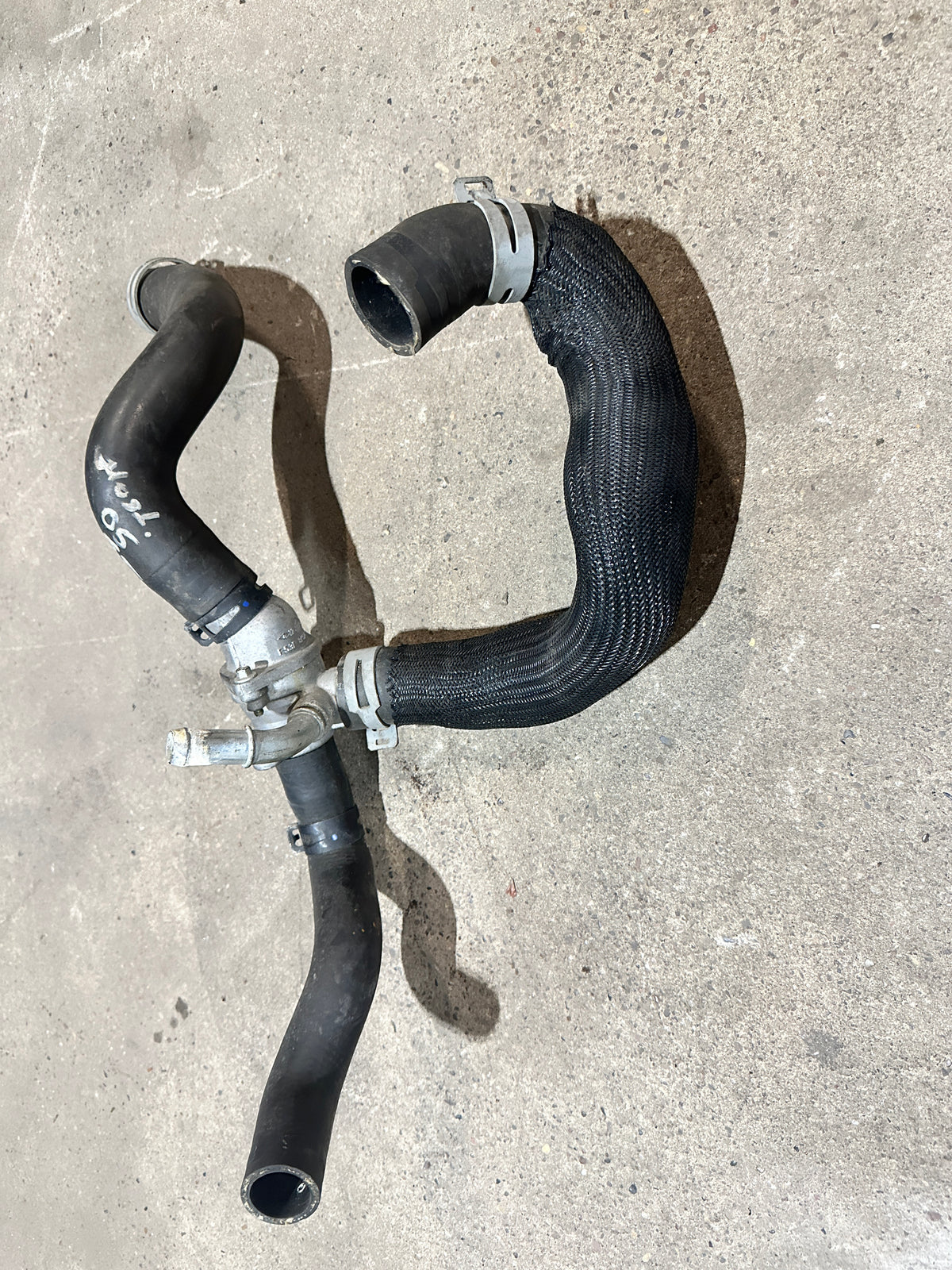 Leitung Schlauch Kühlwasser 4R33-8B273-BE 05-09 Ford Mustang V Bild 3