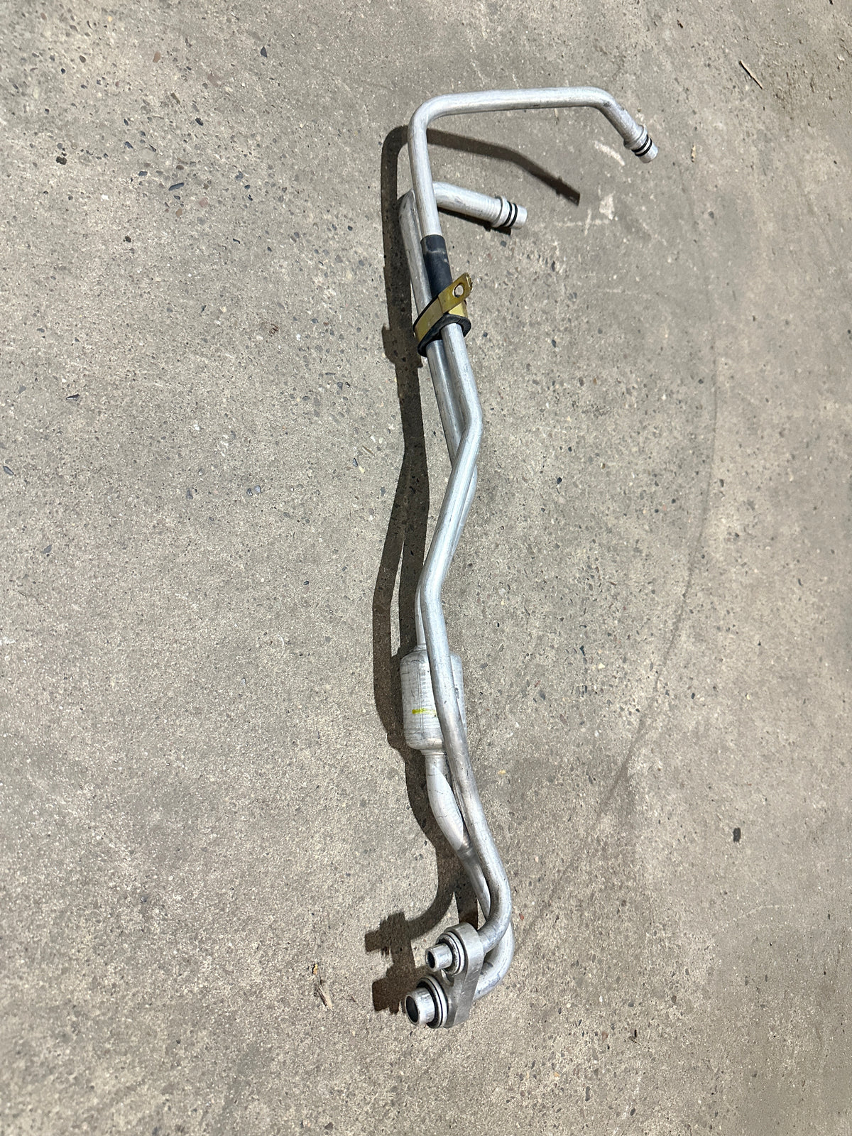 Leitung Klima AC Klimaleitung 05-13 Corvette C6 6.0L LS2 Bild 1