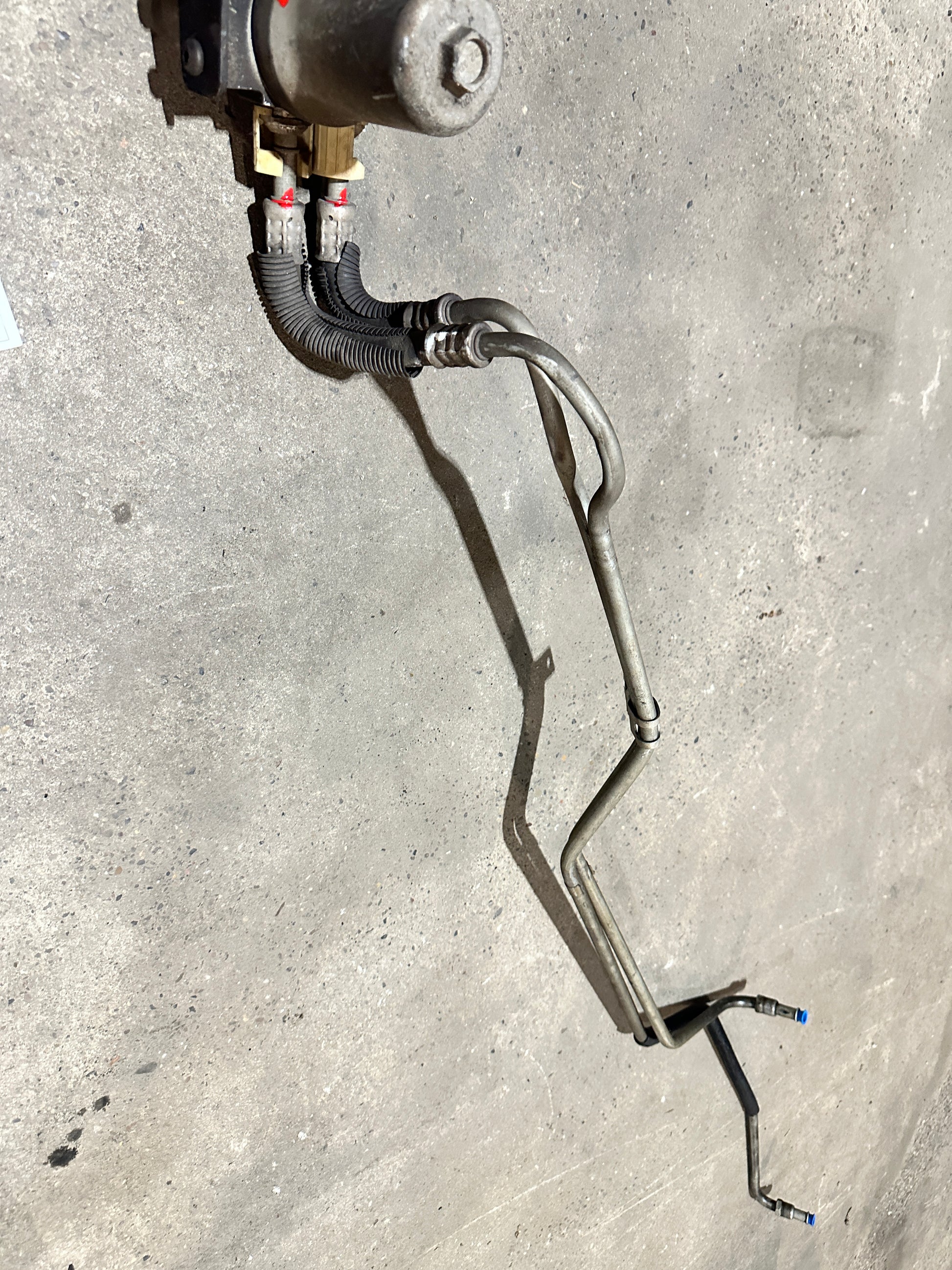 Ford F350 Leitung Ölleitung Schlauch Ölfiltergehäuse F250 SuperDuty 6.0L Bild 3