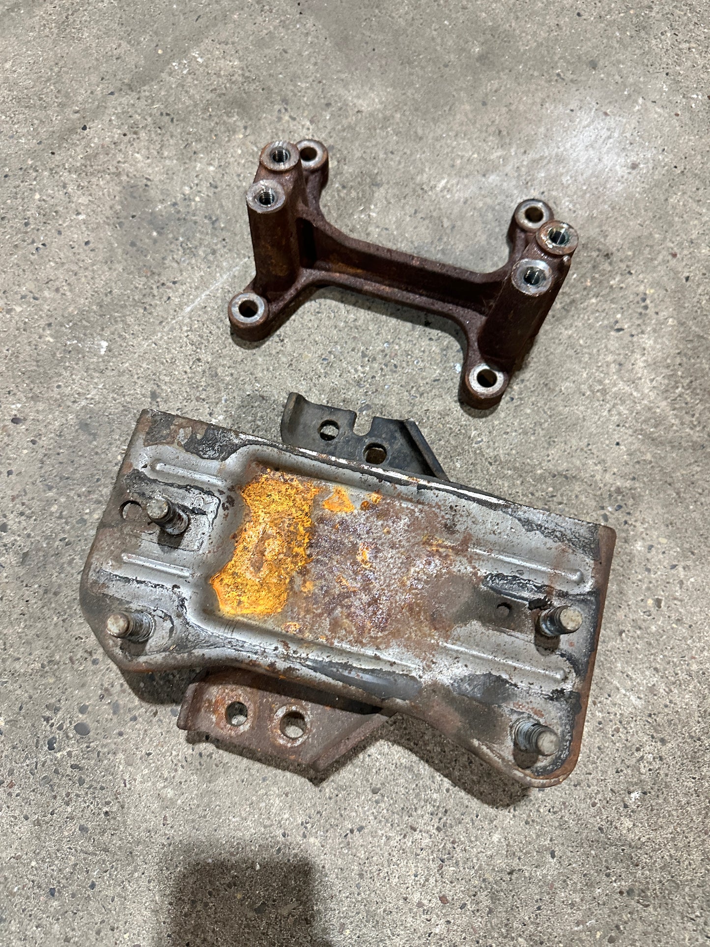 Ford F350 Motorhalter Motorlager Vorne Rechts 3C34-6046-AB F250 SuperDuty 6.0L V8 Bild 2