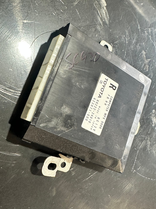 Steuergerät Türsteuergerät Rechts Computer MPX Door 89222-24010 01-06 Lexus SC430 4.3L V8 Bild 1