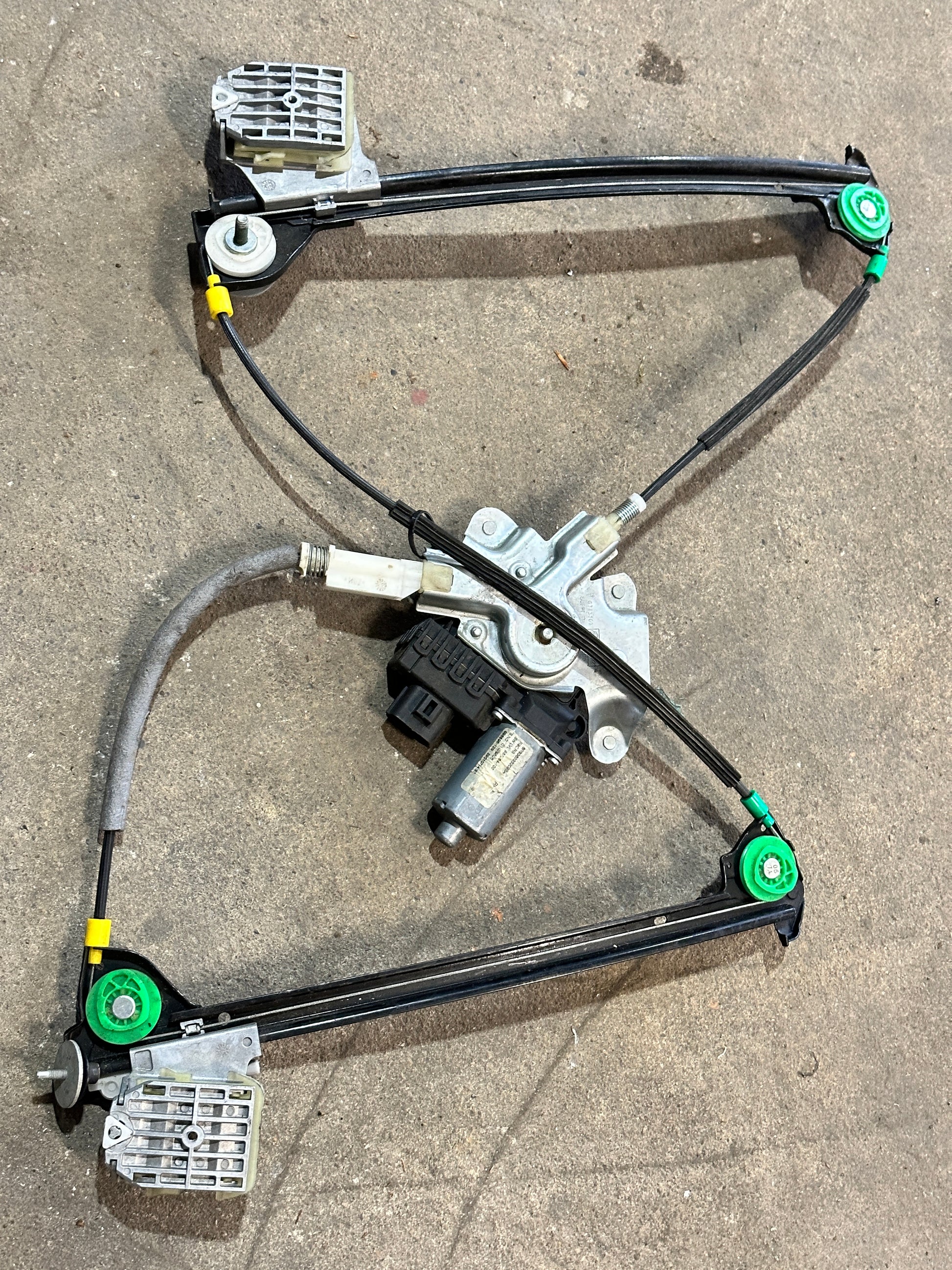 Fensterheber Vorne Rechts Seilzug Gestänge Motor 05-09 Ford Mustang V Bild 2