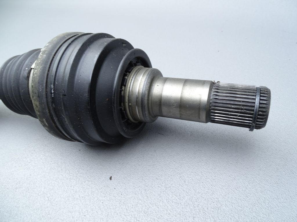 Audi Q7 4L 3.0 TDI Antriebswelle Hinten 7L8501201B 2010-2015 Original Bild 3